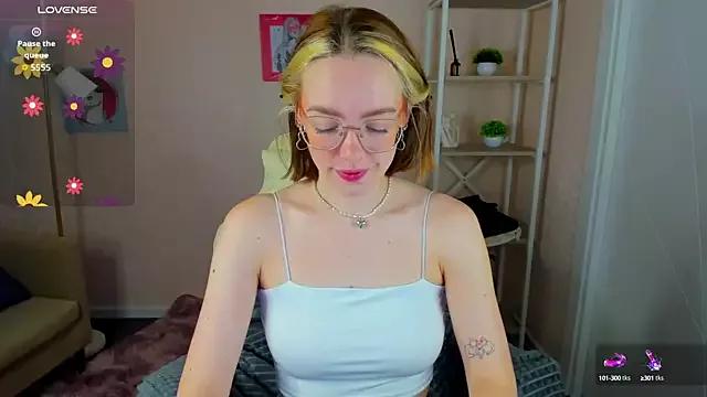 R0cket_bunny from StripChat is Freechat