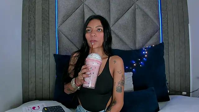 Customizable and immersive: Energize your taste buds and checkout our delicious choice of amateur cams liveshows with excited livestreamers getting their sweet physiques pounded with their beloved vibrating toys.