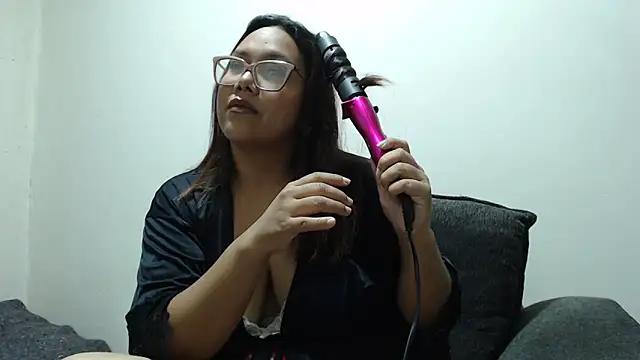 Customizable and immersive: Energize your taste buds and checkout our delicious choice of amateur cams liveshows with excited livestreamers getting their sweet physiques pounded with their beloved vibrating toys.