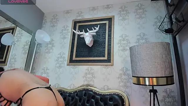 RavenJones_ from StripChat is Freechat