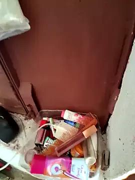 RAYI_Queen_3 from StripChat is Freechat