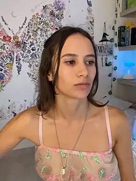reaLISStic from StripChat is Freechat