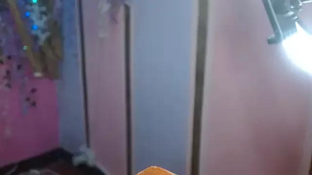 RebecaDirtySquirt18 from StripChat is Freechat