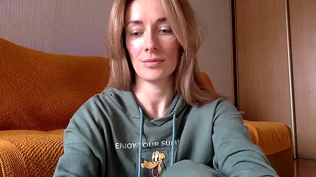 RebeccaMartinez from StripChat