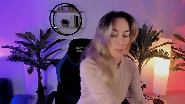 RebeccaMartinez from StripChat