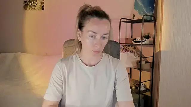 RebeccaMartinez from StripChat