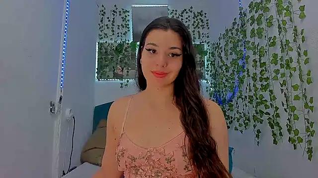 RedAssHottie from StripChat is Freechat