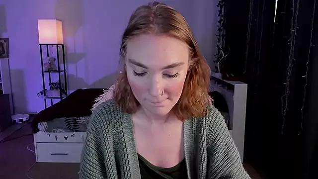 ReddHotPipper from StripChat is Freechat