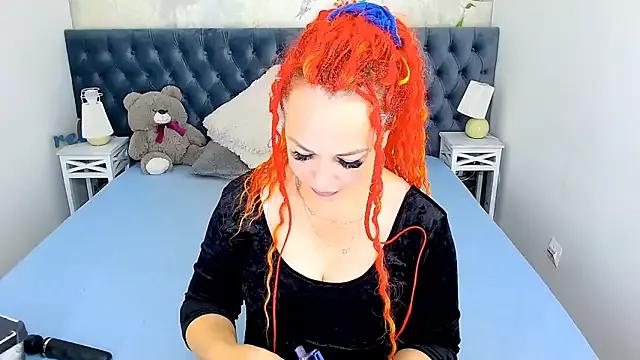 RedHeadBridget from StripChat is Freechat
