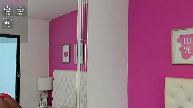 Customizable and immersive: Energize your taste buds and checkout our delicious choice of amateur cams liveshows with excited livestreamers getting their sweet physiques pounded with their beloved vibrating toys.