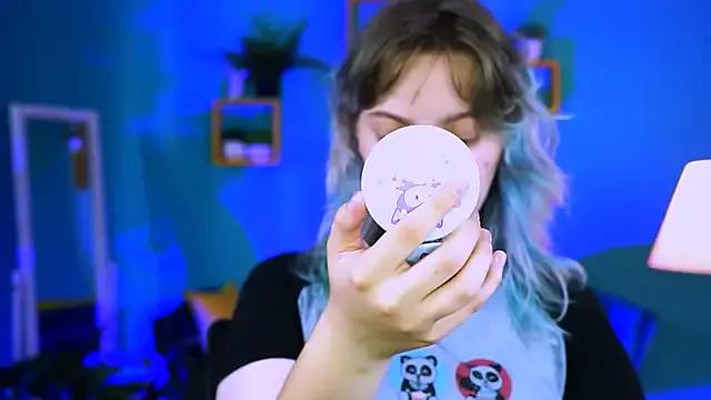 Customizable and immersive: Energize your taste buds and checkout our delicious choice of amateur cams liveshows with excited livestreamers getting their sweet physiques pounded with their beloved vibrating toys.