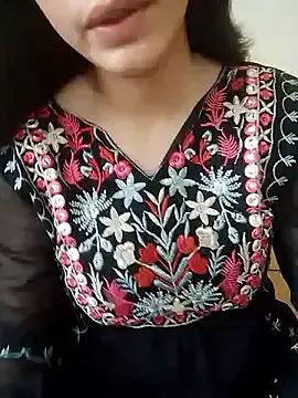 Rose_piya from StripChat is Freechat