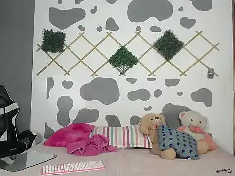 rosee_kitty from StripChat is Freechat