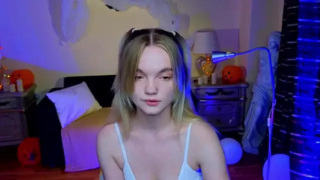 Customizable and immersive: Energize your taste buds and checkout our delicious choice of amateur cams liveshows with excited livestreamers getting their sweet physiques pounded with their beloved vibrating toys.