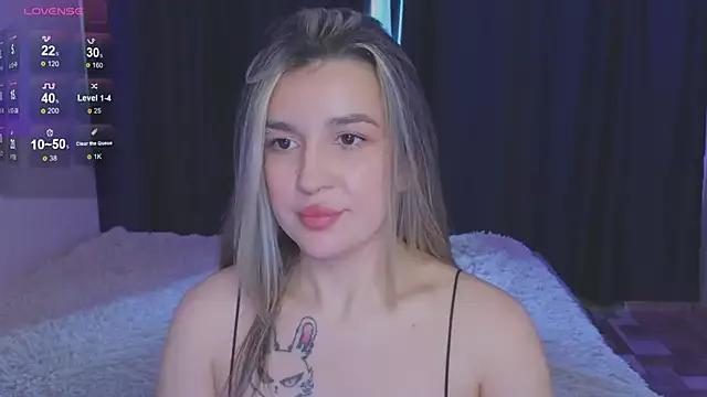 Customizable and immersive: Energize your taste buds and checkout our delicious choice of amateur cams liveshows with excited livestreamers getting their sweet physiques pounded with their beloved vibrating toys.