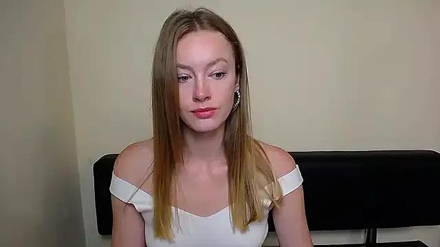 RoxySami_ from StripChat is Freechat