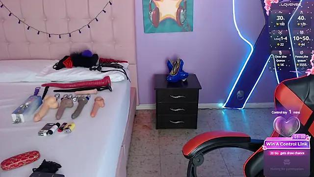 Customizable and immersive: Energize your taste buds and checkout our delicious choice of amateur cams liveshows with excited livestreamers getting their sweet physiques pounded with their beloved vibrating toys.