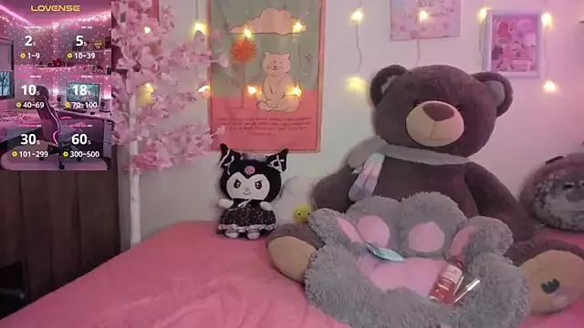 Sabrina_bluue from StripChat is Freechat