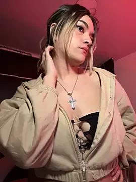 Customizable and immersive: Energize your taste buds and checkout our delicious choice of amateur cams liveshows with excited livestreamers getting their sweet physiques pounded with their beloved vibrating toys.