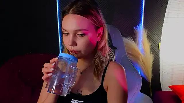 Customizable and immersive: Energize your taste buds and checkout our delicious choice of amateur cams liveshows with excited livestreamers getting their sweet physiques pounded with their beloved vibrating toys.