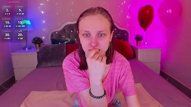 Customizable and immersive: Energize your taste buds and checkout our delicious choice of amateur cams liveshows with excited livestreamers getting their sweet physiques pounded with their beloved vibrating toys.