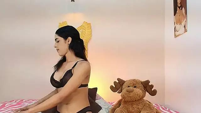 Customizable and immersive: Energize your taste buds and checkout our delicious choice of amateur cams liveshows with excited livestreamers getting their sweet physiques pounded with their beloved vibrating toys.