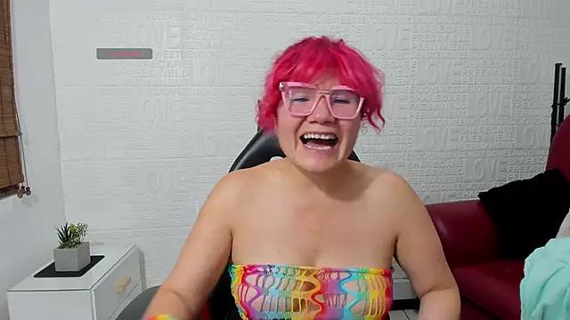 Customizable and immersive: Energize your taste buds and checkout our delicious choice of amateur cams liveshows with excited livestreamers getting their sweet physiques pounded with their beloved vibrating toys.