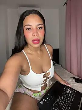 Samantaa01 from StripChat