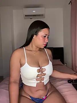 Samantaa01 from StripChat