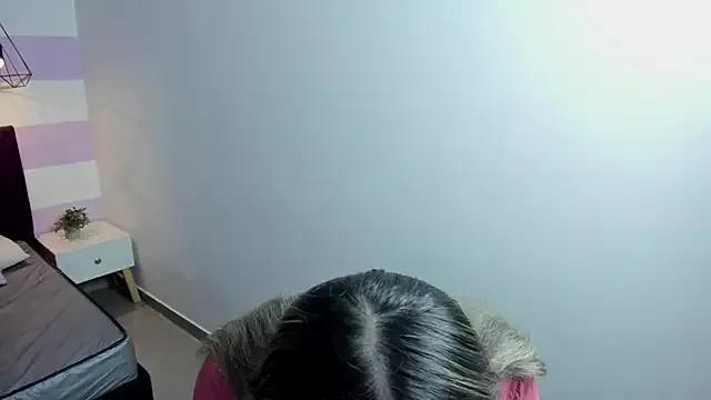 samantha__wilson from StripChat is Freechat