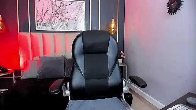 Customizable and immersive: Energize your taste buds and checkout our delicious choice of amateur cams liveshows with excited livestreamers getting their sweet physiques pounded with their beloved vibrating toys.