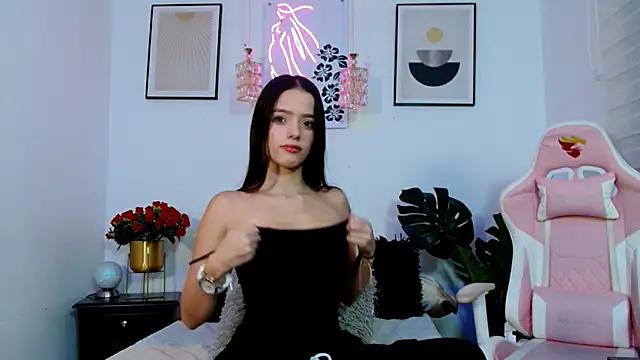 Customizable and immersive: Energize your taste buds and checkout our delicious choice of amateur cams liveshows with excited livestreamers getting their sweet physiques pounded with their beloved vibrating toys.
