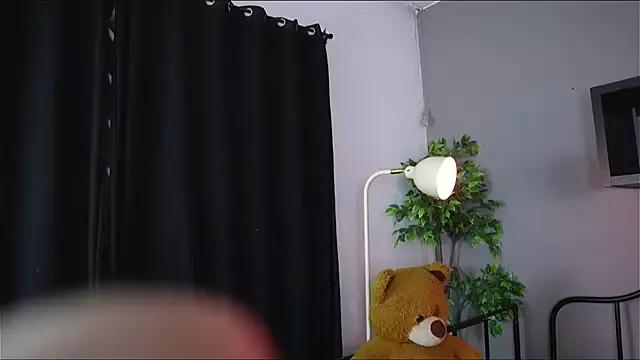 Sammy_joness from StripChat is Freechat