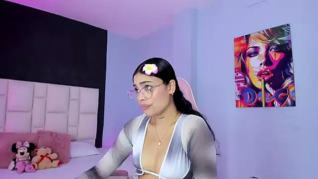 Customizable and immersive: Energize your taste buds and checkout our delicious choice of amateur cams liveshows with excited livestreamers getting their sweet physiques pounded with their beloved vibrating toys.