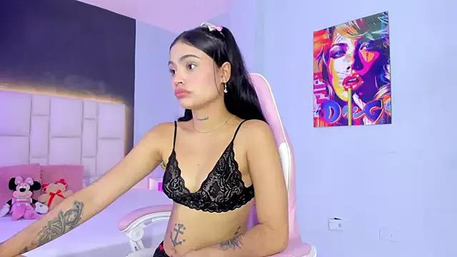 Customizable and immersive: Energize your taste buds and checkout our delicious choice of amateur cams liveshows with excited livestreamers getting their sweet physiques pounded with their beloved vibrating toys.