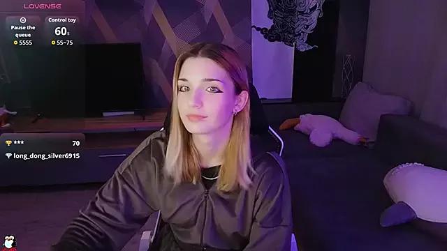 Customizable and immersive: Energize your taste buds and checkout our delicious choice of amateur cams liveshows with excited livestreamers getting their sweet physiques pounded with their beloved vibrating toys.