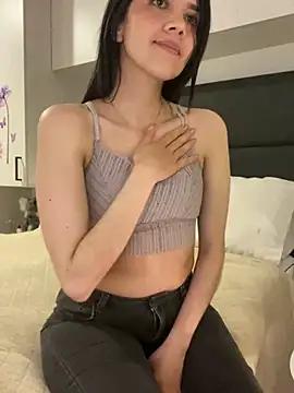 Saori_10 webcams show profile image 