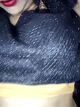 Sara_1618 from StripChat is Freechat
