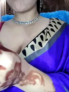 Sara_1618 from StripChat is Freechat