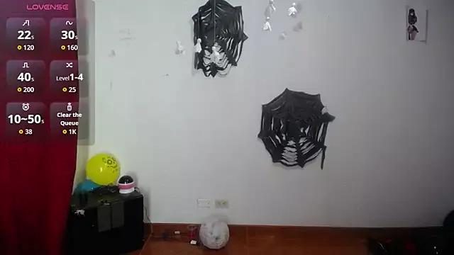 Customizable and immersive: Energize your taste buds and checkout our delicious choice of amateur cams liveshows with excited livestreamers getting their sweet physiques pounded with their beloved vibrating toys.