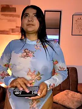 Customizable and immersive: Energize your taste buds and checkout our delicious choice of amateur cams liveshows with excited livestreamers getting their sweet physiques pounded with their beloved vibrating toys.