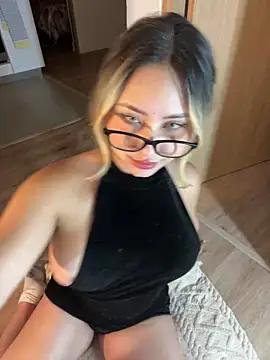 Customizable and immersive: Energize your taste buds and checkout our delicious choice of amateur cams liveshows with excited livestreamers getting their sweet physiques pounded with their beloved vibrating toys.