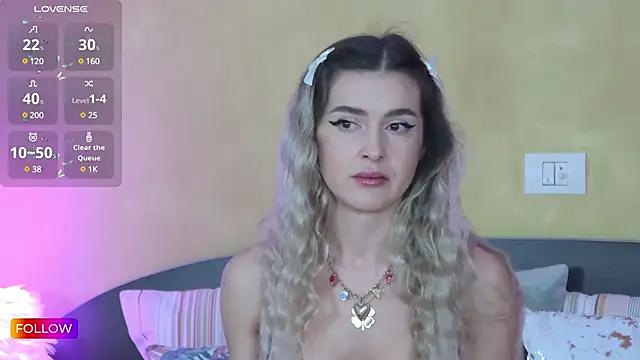 Customizable and immersive: Energize your taste buds and checkout our delicious choice of amateur cams liveshows with excited livestreamers getting their sweet physiques pounded with their beloved vibrating toys.