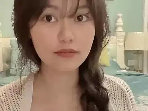 sarah111 from StripChat is Freechat
