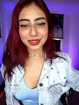 sarah_lark_ from StripChat is Freechat