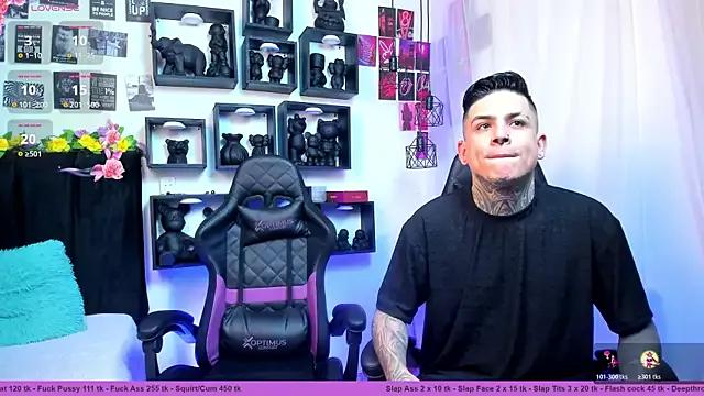 Customizable and immersive: Energize your taste buds and checkout our delicious choice of amateur cams liveshows with excited livestreamers getting their sweet physiques pounded with their beloved vibrating toys.