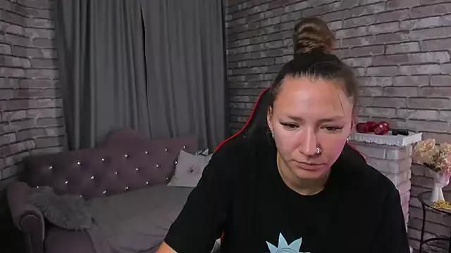 Customizable and immersive: Energize your taste buds and checkout our delicious choice of amateur cams liveshows with excited livestreamers getting their sweet physiques pounded with their beloved vibrating toys.