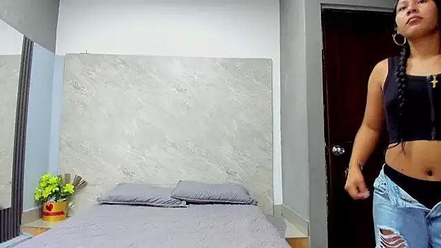 Customizable and immersive: Energize your taste buds and checkout our delicious choice of amateur cams liveshows with excited livestreamers getting their sweet physiques pounded with their beloved vibrating toys.