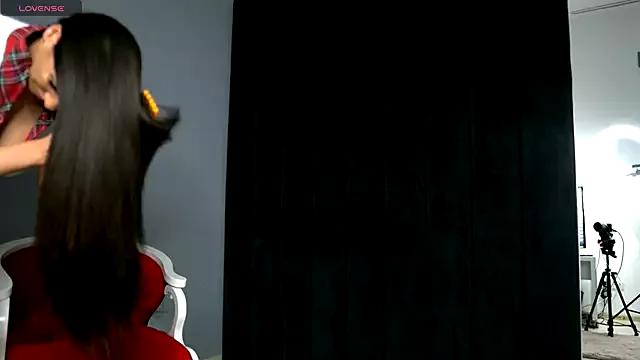 SarahMystique from StripChat is Freechat