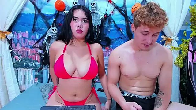 Sarahwalkerr from StripChat is Freechat